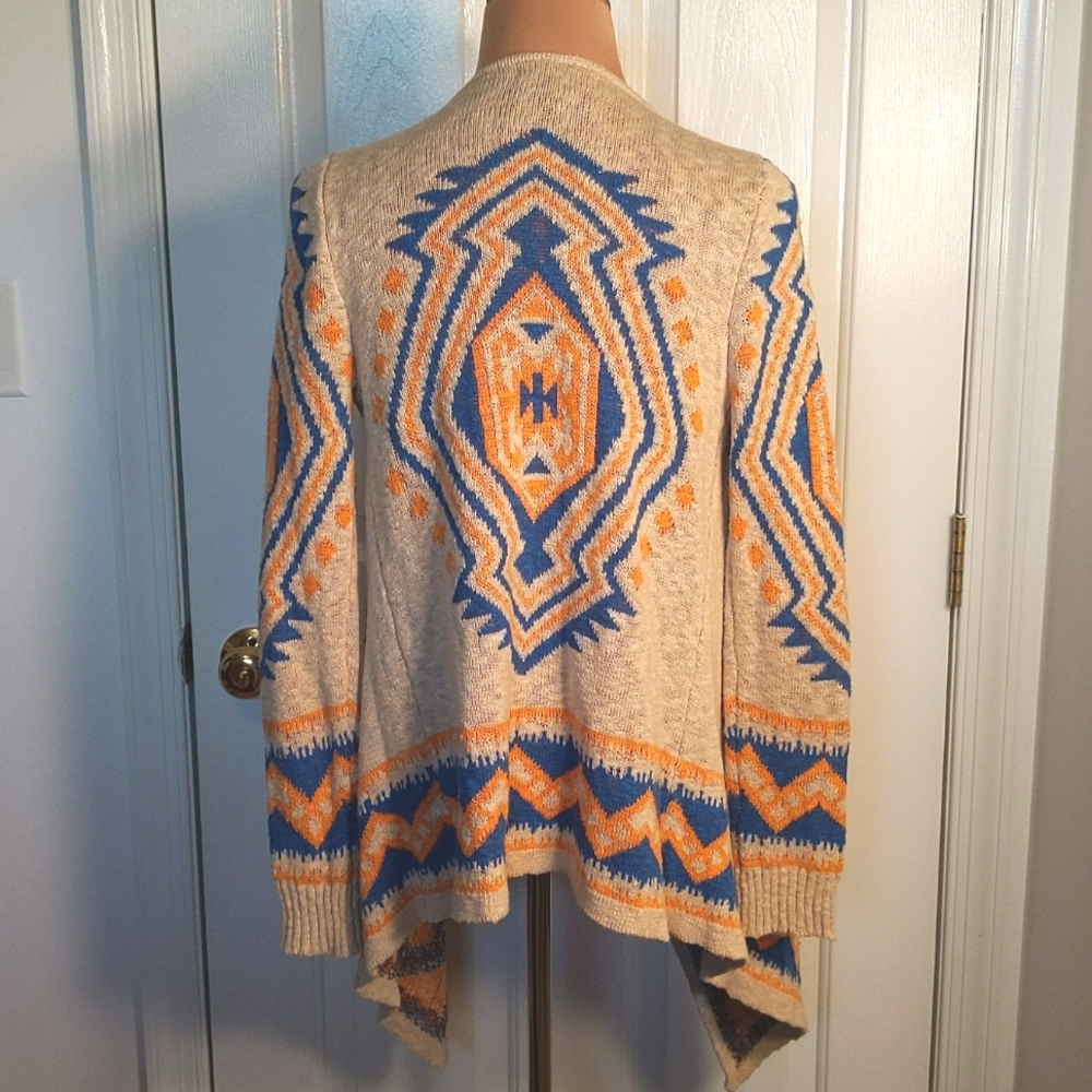 Flying Tomato Aztec Print Sweater Euc